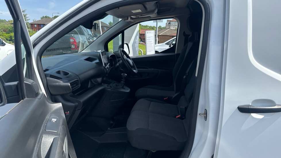 Toyota Proace City L1 Diesel 1.5D 100 Icon Van [6 Speed] - Image 5