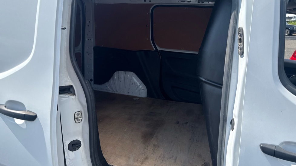 Toyota Proace City L1 Diesel 1.5D 100 Icon Van [6 Speed] - Image 8
