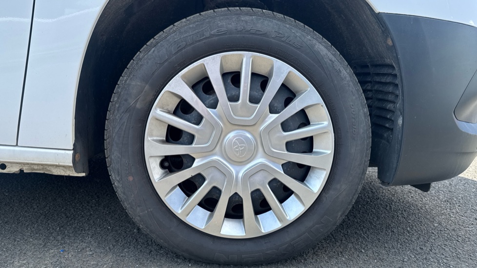 Toyota Proace City L1 Diesel 1.5D 100 Icon Van [6 Speed] - Image 25