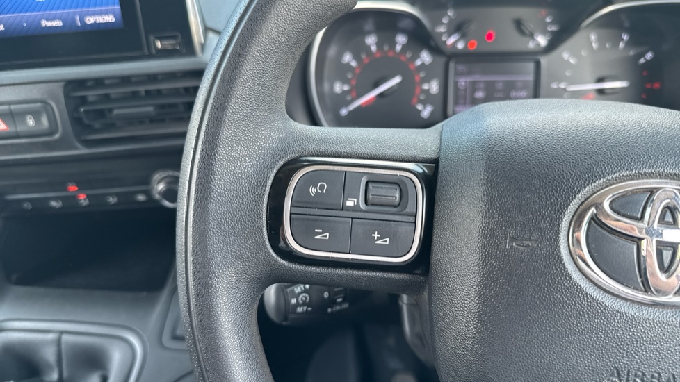 Toyota Proace City L1 Diesel 1.5D 100 Icon Van [6 Speed] - Image 44