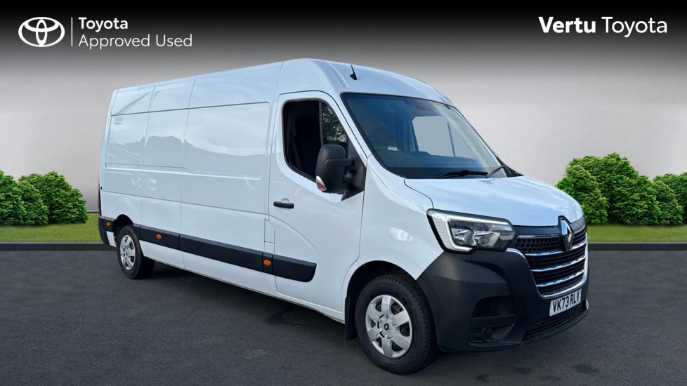 Renault Master Lwb Diesel Fwd LM35 Blue dCi 135 Advance Medium Roof Van - Image 1