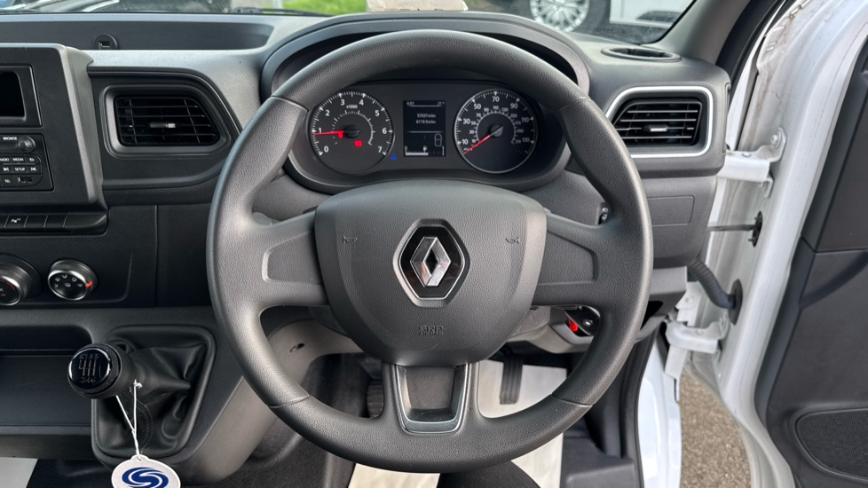 Renault Master Lwb Diesel Fwd LM35 Blue dCi 135 Advance Medium Roof Van - Image 7