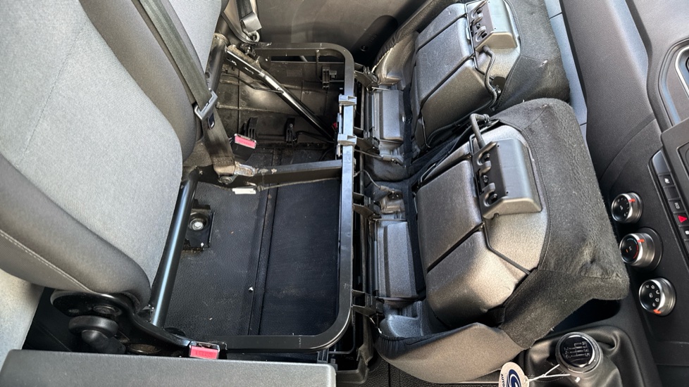 Renault Master Lwb Diesel Fwd LM35 Blue dCi 135 Advance Medium Roof Van - Image 40