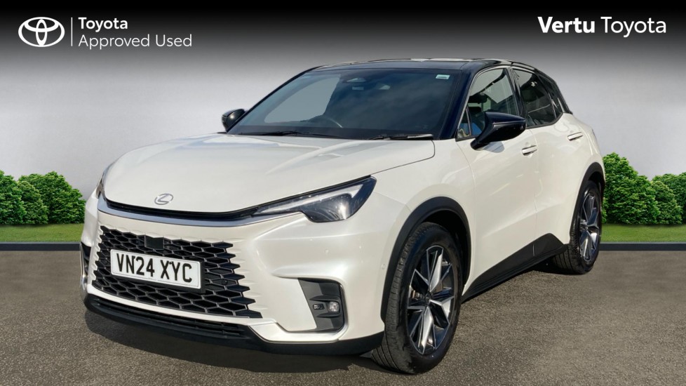 Lexus LBX 1.5 Takumi 5dr E-CVT AWD Hybrid Hatchback - Image 3