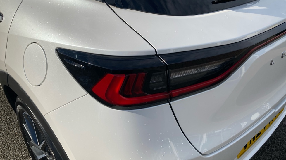 Lexus LBX 1.5 Takumi 5dr E-CVT AWD Hybrid Hatchback - Image 21