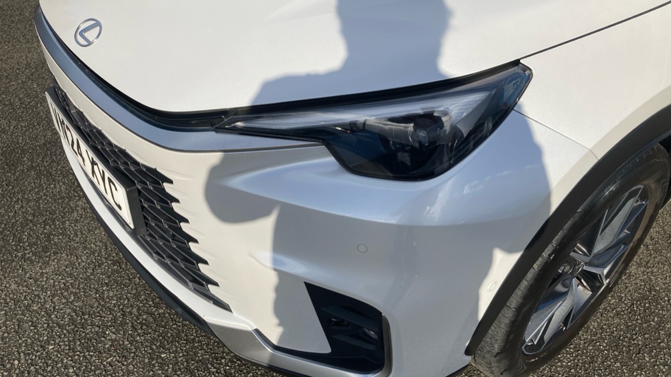 Lexus LBX 1.5 Takumi 5dr E-CVT AWD Hybrid Hatchback - Image 31