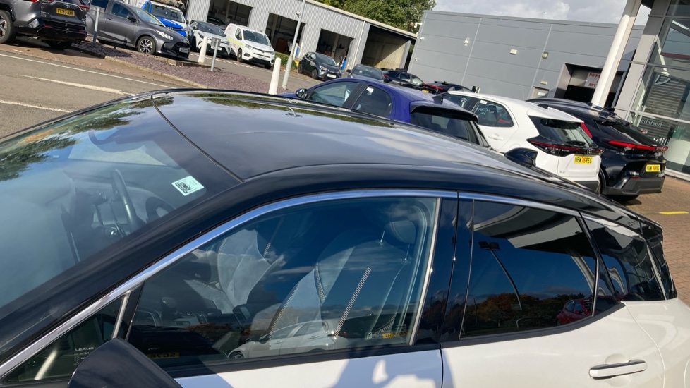 Lexus LBX 1.5 Takumi 5dr E-CVT AWD Hybrid Hatchback - Image 35