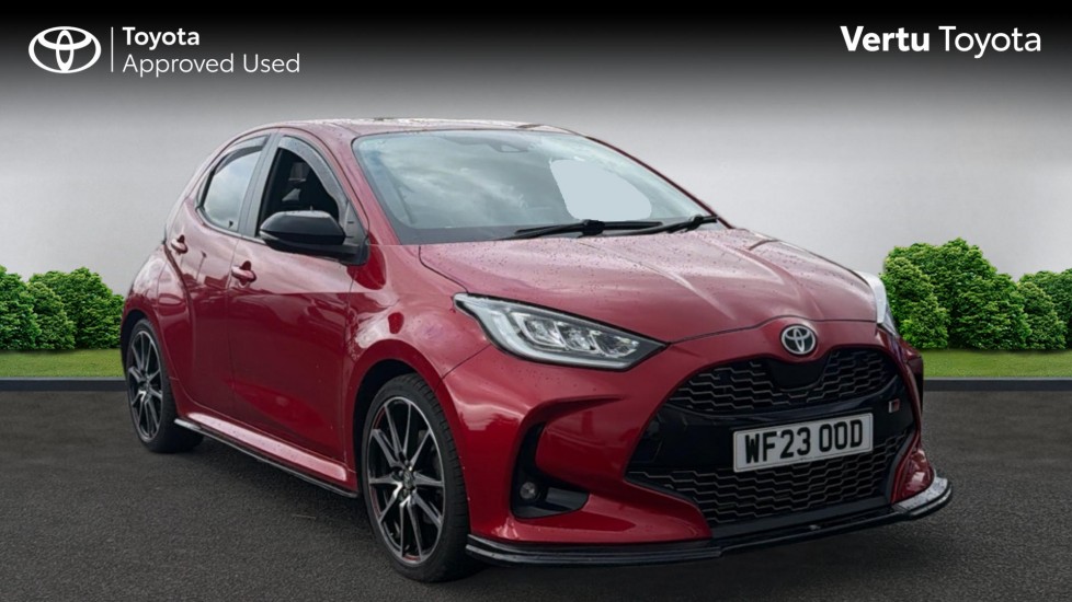 Toyota Yaris 1.5 Hybrid GR Sport 5dr CVT Hybrid Hatchback - Image 1