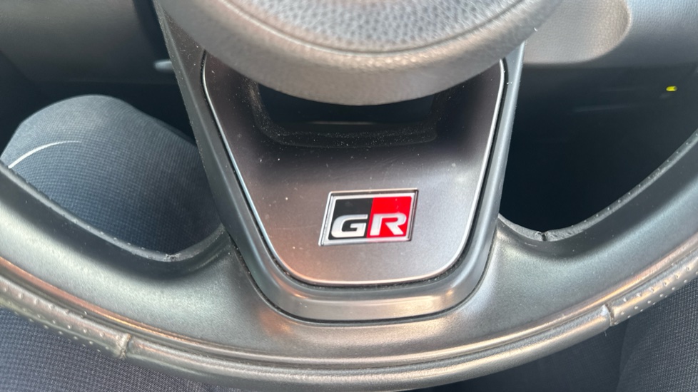 Toyota Yaris 1.5 Hybrid GR Sport 5dr CVT Hybrid Hatchback - Image 31