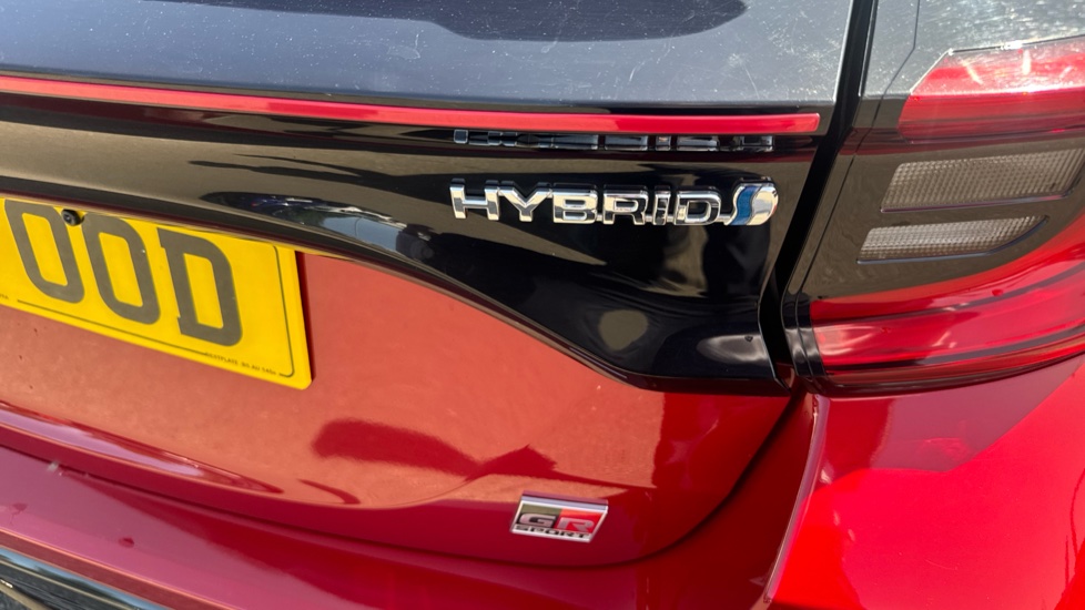 Toyota Yaris 1.5 Hybrid GR Sport 5dr CVT Hybrid Hatchback - Image 39