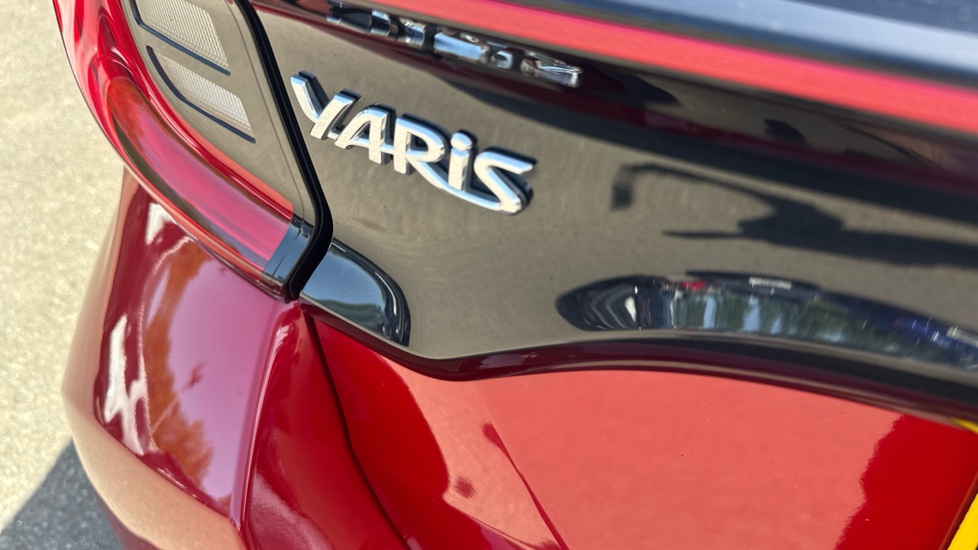 Toyota Yaris 1.5 Hybrid GR Sport 5dr CVT Hybrid Hatchback - Image 41