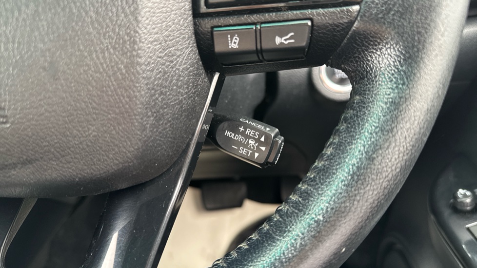 Toyota Hilux Diesel Invincible X D/Cab Pick Up 2.8 D-4D Auto - Image 46