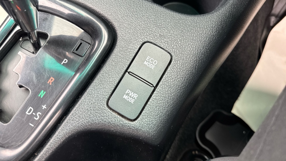 Toyota Hilux Diesel Invincible X D/Cab Pick Up 2.8 D-4D Auto - Image 59