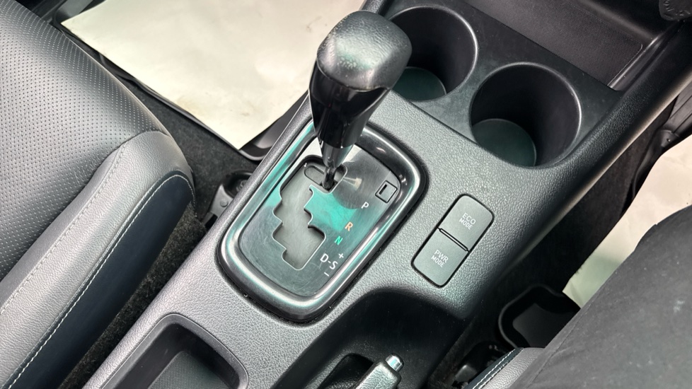 Toyota Hilux Diesel Invincible X D/Cab Pick Up 2.8 D-4D Auto - Image 60