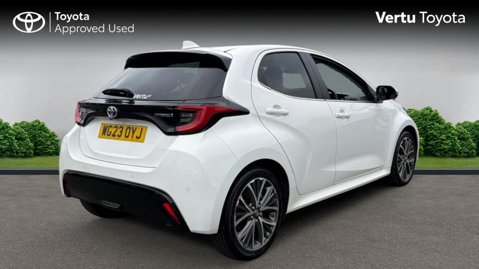 Toyota Yaris 1.5 Hybrid Excel 5dr CVT Hybrid Hatchback - Image 2