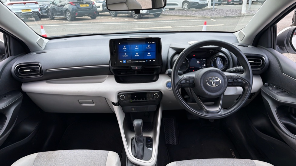 Toyota Yaris 1.5 Hybrid Excel 5dr CVT Hybrid Hatchback - Image 6
