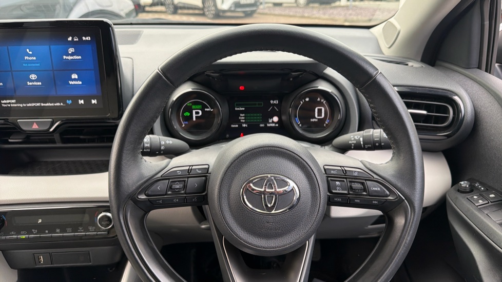 Toyota Yaris 1.5 Hybrid Excel 5dr CVT Hybrid Hatchback - Image 7