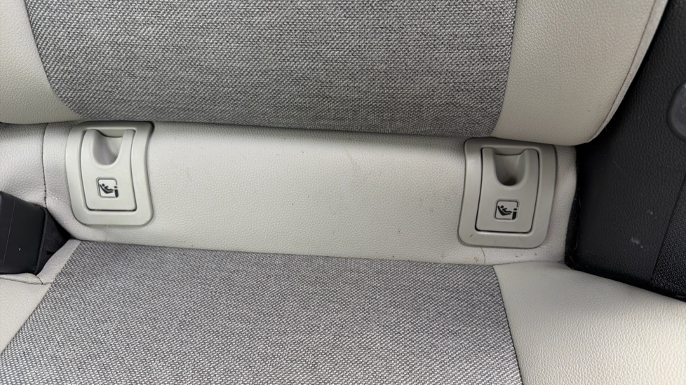 Toyota Yaris 1.5 Hybrid Excel 5dr CVT Hybrid Hatchback - Image 14