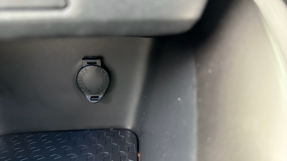 Toyota Yaris 1.5 Hybrid Excel 5dr CVT Hybrid Hatchback - Image 37