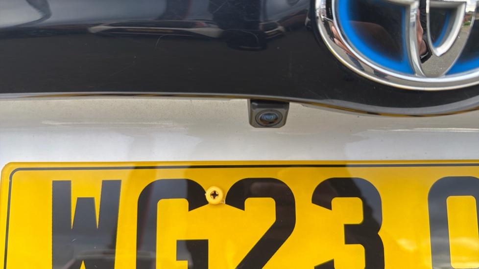Toyota Yaris 1.5 Hybrid Excel 5dr CVT Hybrid Hatchback - Image 39