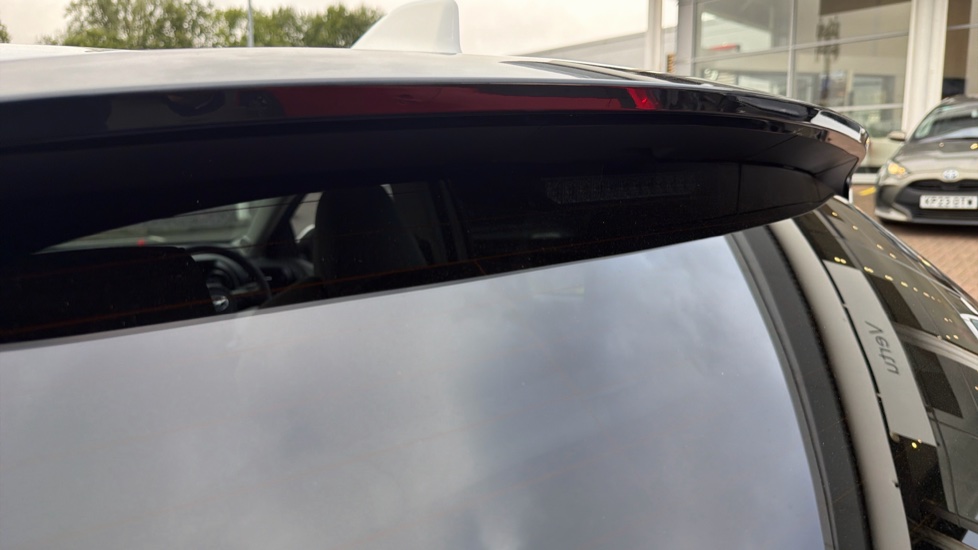 Toyota Yaris 1.5 Hybrid Excel 5dr CVT Hybrid Hatchback - Image 40