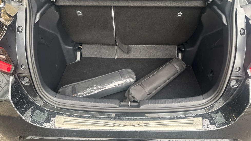 Toyota Yaris 1.5 Hybrid Excel 5dr CVT Hybrid Hatchback - Image 13