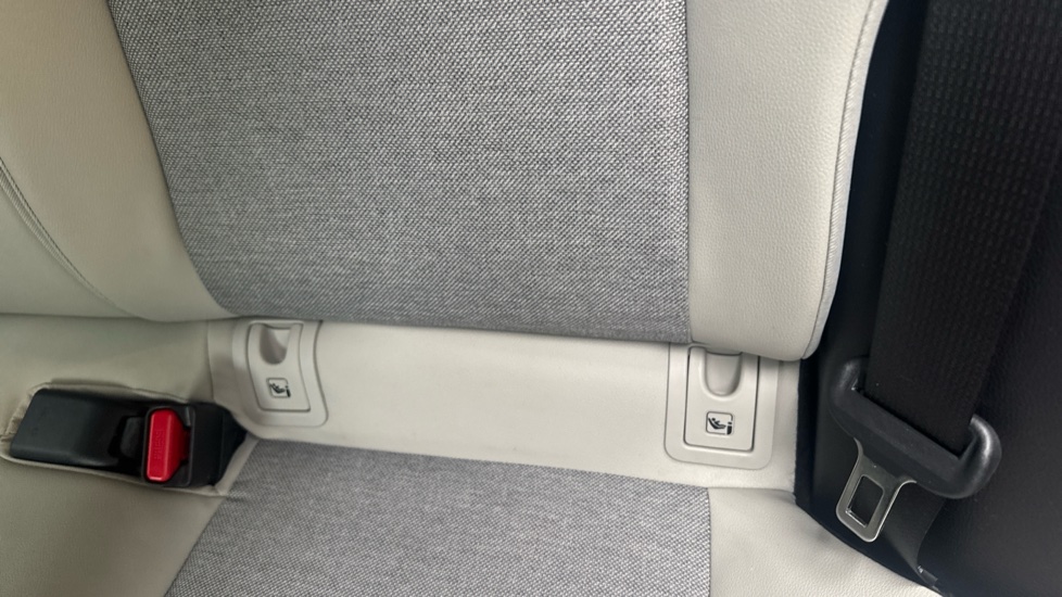 Toyota Yaris 1.5 Hybrid Excel 5dr CVT Hybrid Hatchback - Image 14