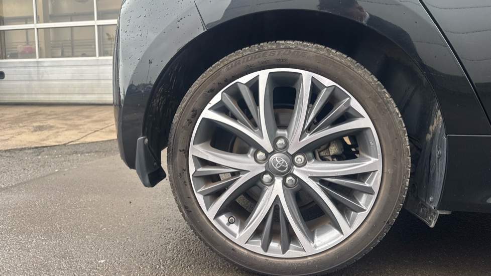 Toyota Yaris 1.5 Hybrid Excel 5dr CVT Hybrid Hatchback - Image 25
