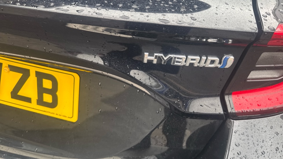 Toyota Yaris 1.5 Hybrid Excel 5dr CVT Hybrid Hatchback - Image 36