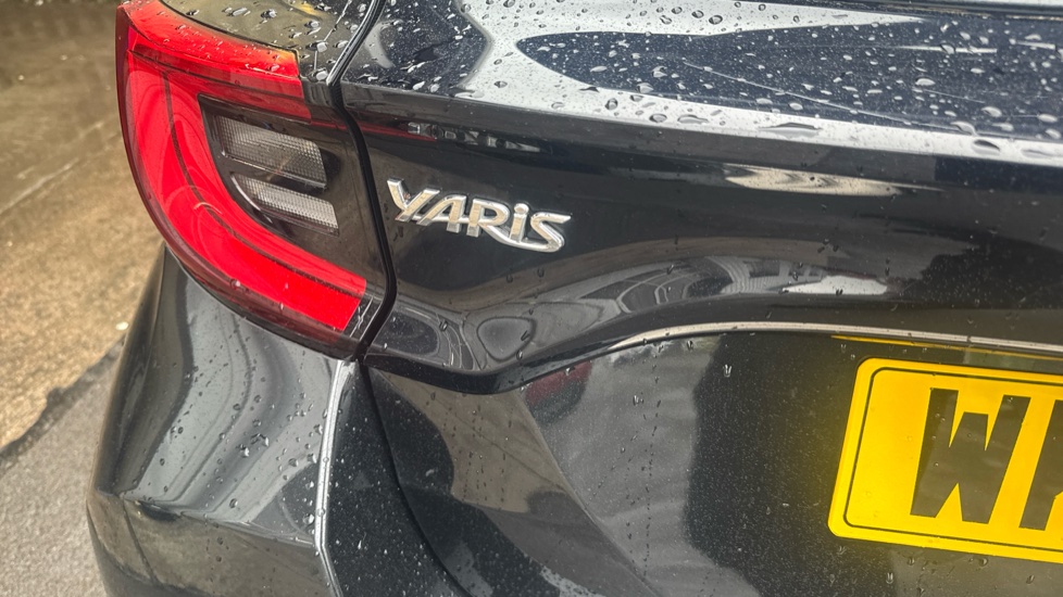 Toyota Yaris 1.5 Hybrid Excel 5dr CVT Hybrid Hatchback - Image 37