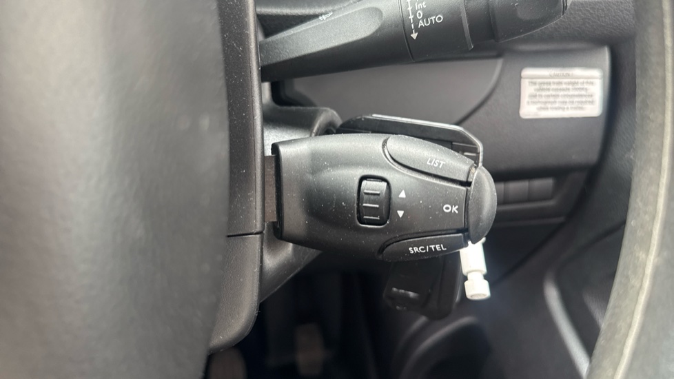 Toyota Proace Medium Diesel 1.5D 120 Icon Van - Image 52