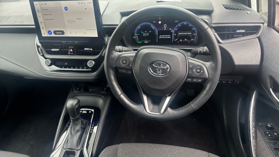 Toyota Corolla 1.8 Hybrid Icon 5dr CVT Hybrid Estate - Image 6