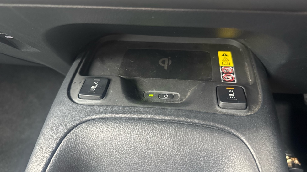 Toyota Corolla 1.8 Hybrid Icon 5dr CVT Hybrid Estate - Image 30