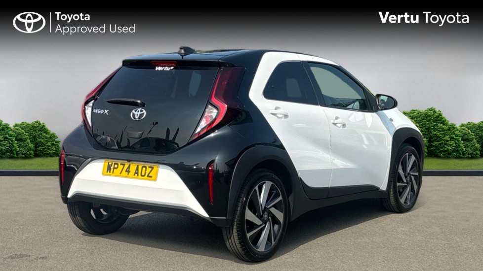 Toyota Aygo X 1.0 VVT-i Edge 5dr Petrol Hatchback - Image 2