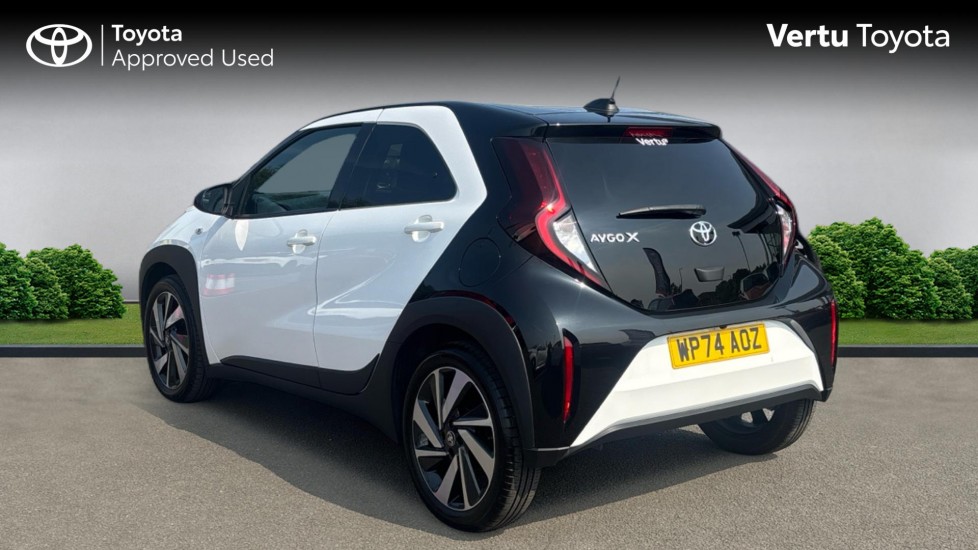 Toyota Aygo X 1.0 VVT-i Edge 5dr Petrol Hatchback - Image 4