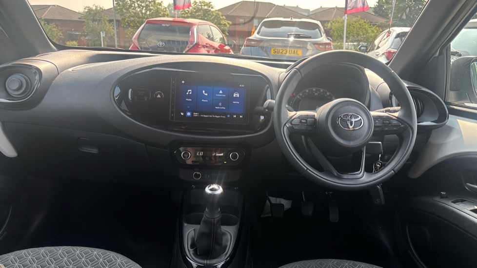 Toyota Aygo X 1.0 VVT-i Edge 5dr Petrol Hatchback - Image 6
