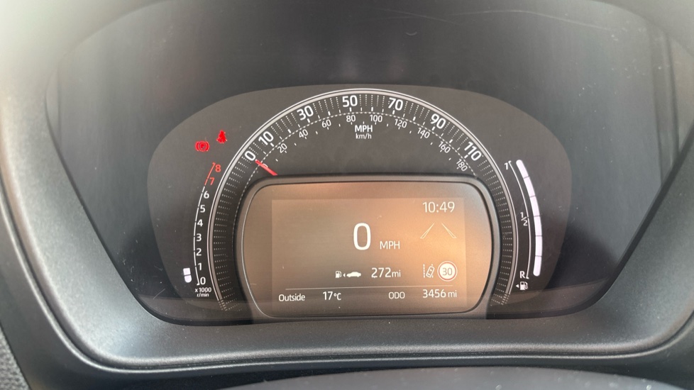 Toyota Aygo X 1.0 VVT-i Edge 5dr Petrol Hatchback - Image 11