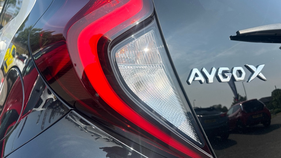 Toyota Aygo X 1.0 VVT-i Edge 5dr Petrol Hatchback - Image 21