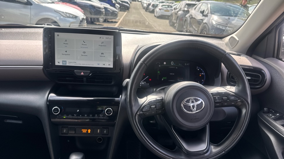 Toyota Yaris Cross 1.5 Hybrid Excel 5dr CVT Hybrid Estate - Image 7