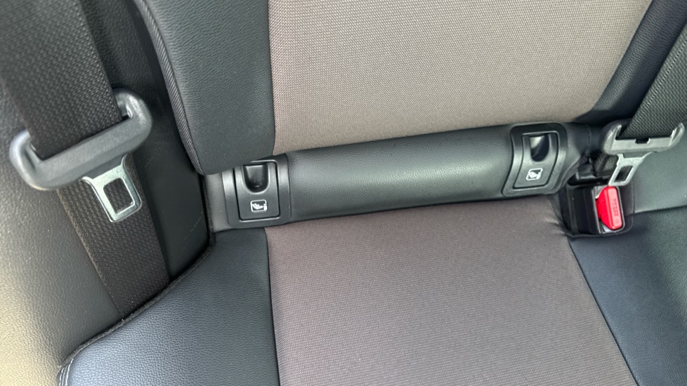Toyota Yaris Cross 1.5 Hybrid Excel 5dr CVT Hybrid Estate - Image 14