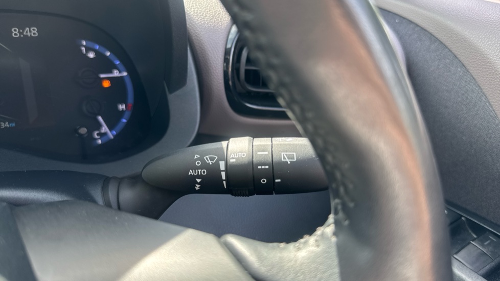 Toyota Yaris Cross 1.5 Hybrid Excel 5dr CVT Hybrid Estate - Image 33