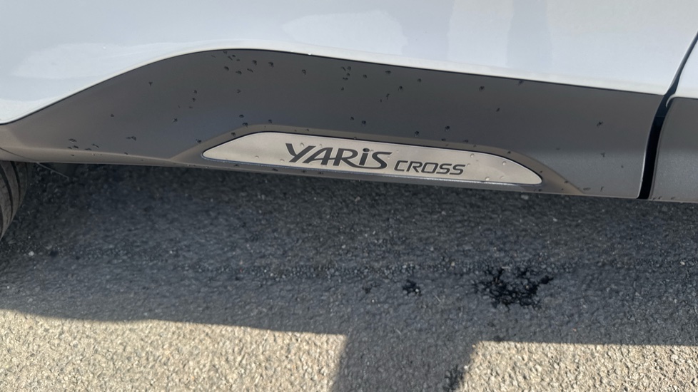 Toyota Yaris Cross 1.5 Hybrid Excel 5dr CVT Hybrid Estate - Image 43