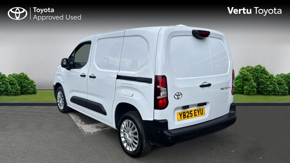 Toyota Proace City L1 Diesel 1.5D 100 Icon Van - Image 4