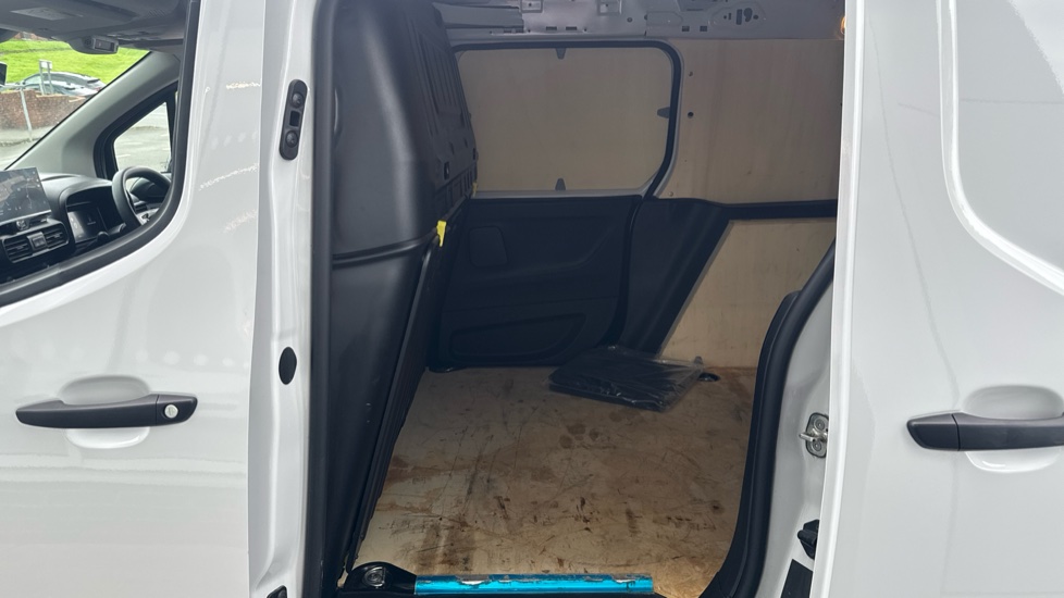 Toyota Proace City L1 Diesel 1.5D 100 Icon Van - Image 15