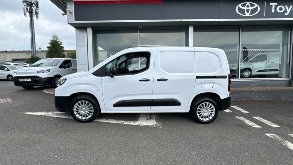 Toyota Proace City L1 Diesel 1.5D 100 Icon Van - Image 24