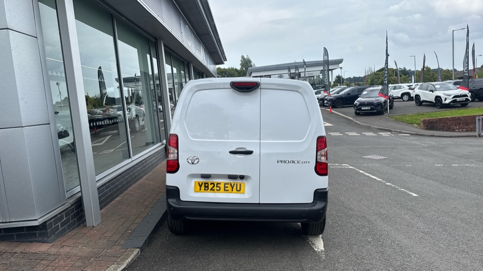 Toyota Proace City L1 Diesel 1.5D 100 Icon Van - Image 26