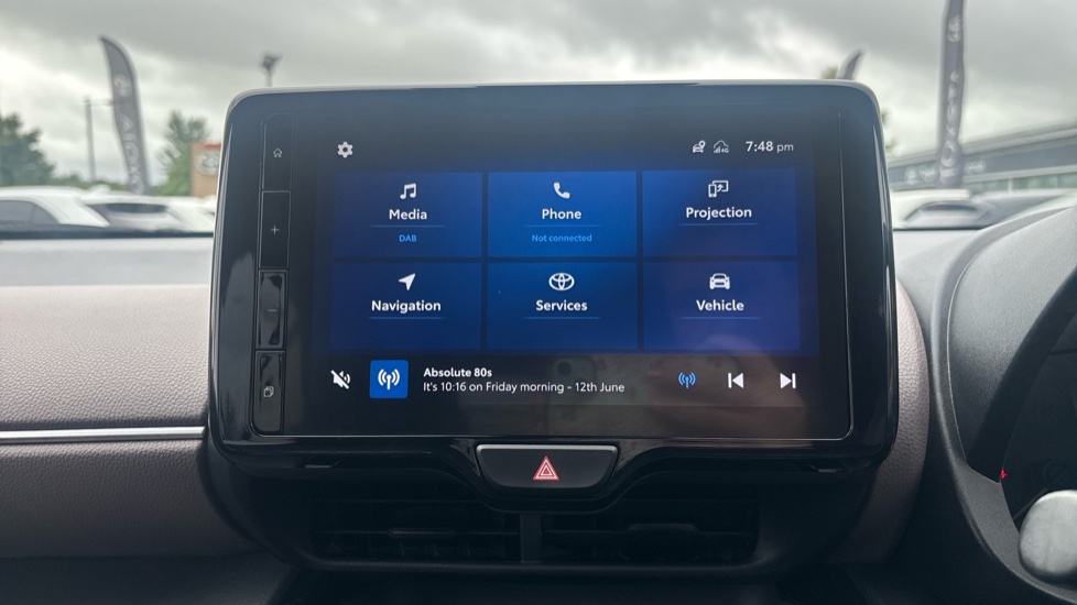 Toyota Yaris Cross 1.5 Hybrid Excel 5dr CVT Hybrid Estate - Image 9