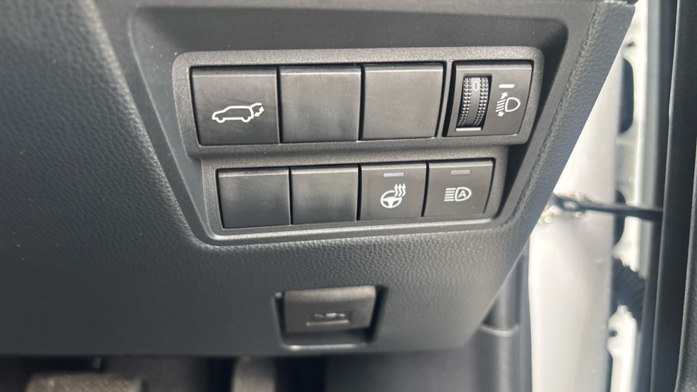 Toyota Yaris Cross 1.5 Hybrid Excel 5dr CVT Hybrid Estate - Image 39