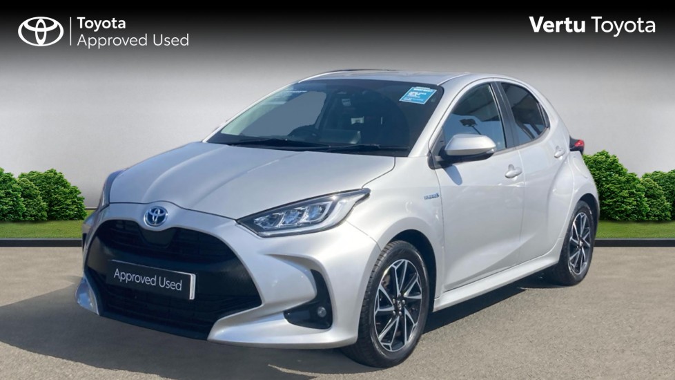 Toyota Yaris 1.5 Hybrid Design 5dr CVT Hybrid Hatchback - Image 3