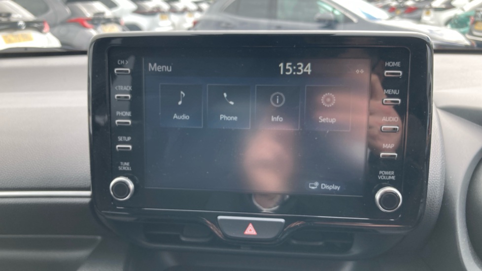 Toyota Yaris 1.5 Hybrid Design 5dr CVT Hybrid Hatchback - Image 9